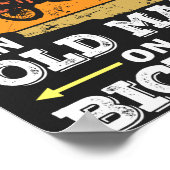 Unterschätze niemals einen alten Mann auf einem Fa Poster (Ecke)