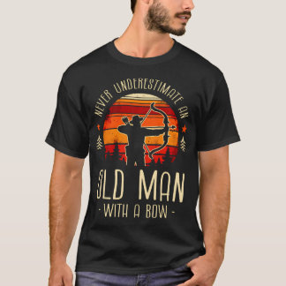 Unterschätze niemals einen alten Mann mit einem Bo T-Shirt