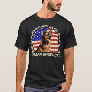 Unterschätze niemals einen alten Mann mit einem De T-Shirt