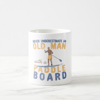 Unterschätze niemals einen alten Mann mit einem Pa Kaffeetasse