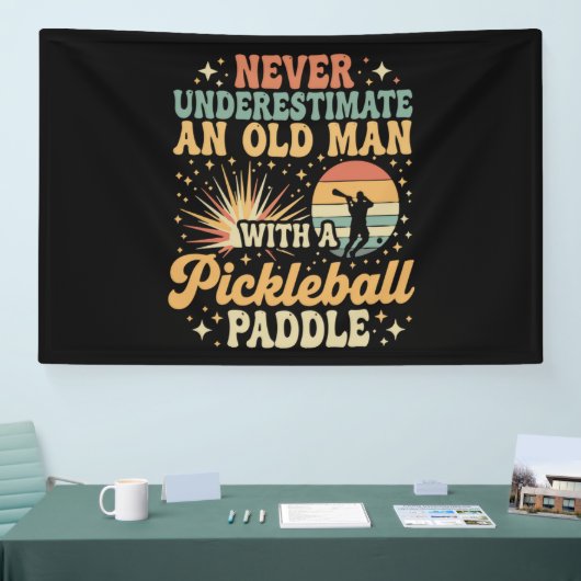 Unterschätze niemals einen alten Mann mit Pickleba Banner (Messe)