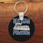 Unterschätze niemals einen alten Mann mit Pontoon Schlüsselanhänger (Vorderseite)