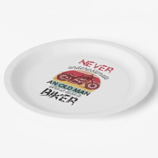 Unterschätzen Alte Fahrer nie Pappteller (Schrägansicht)