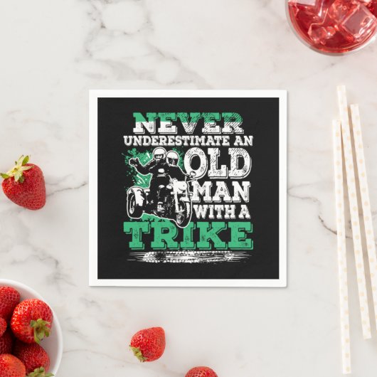 Unterschätzen Sie den alten Mann nie mit einem Tri Serviette (Beispiel)