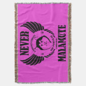 Unterschätzen Sie Malamute nie Decke (Vorderseite Vertikal)