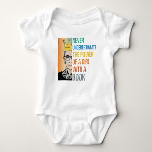 Unterschätzen Sie nie den Power eines Mädchens mit Baby Strampler (Vorderseite)