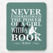 Unterschätzen Sie nie den Power eines Mädchens mit Mousepad (Vorne)