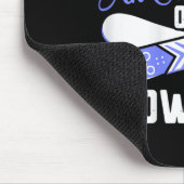 Unterschätzen Sie nie eine alte Frau auf Schnee. Mousepad (Ecke)
