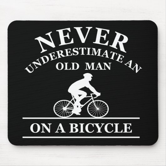 Unterschätzen Sie nie einen alten Mann auf dem Fah Mousepad (Vorne)
