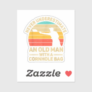 Unterschätzen Sie nie einen alten Mann mit einer C Aufkleber