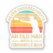 Unterschätzen Sie nie einen alten Mann mit einer C Aufkleber (Vorderseite)