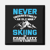 Unterschätzen Sie nie einen alten Skifahrer in Uta Magnet (Vorne)