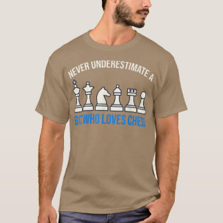 Unterschätzen Sie nie einen Jungen, der Schach Lie T-Shirt