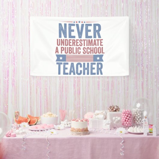 Unterschätzen Sie niemals den Lehrer Walz Banner (Party)