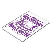 Unterschätzen Sie niemals den Power einer Golferin Notizblock (Linke Seite)