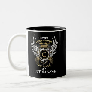 Unterschätzen Sie niemals den Power eines benutze Zweifarbige Tasse