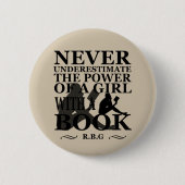 Unterschätzen Sie niemals den Power eines Buches Button (Vorderseite)