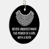 Unterschätzen Sie niemals den Power eines Buches Keramik Ornament (Rechts)
