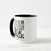 Unterschätzen Sie niemals den Power eines Buches Tasse (Vorderseite Links)