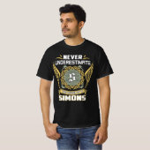 Unterschätzen Sie niemals den Power eines Simons T-Shirt (Vorne ganz)