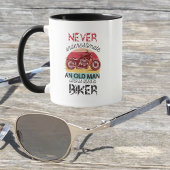 Unterschätzen Sie niemals die Tasse des Alten Fahr