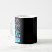 Unterschätzen Sie niemals ein Mädchen, das Karate- Kaffeetasse (Vorderseite Links)