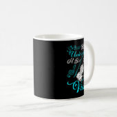 Unterschätzen Sie niemals ein Mädchen mit einem Ge Kaffeetasse (VorderseiteRechts)