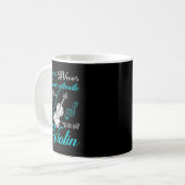 Unterschätzen Sie niemals ein Mädchen mit einem Ge Kaffeetasse (Vorderseite Links)