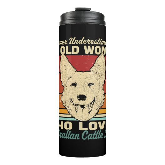 Unterschätzen Sie niemals eine alte Frau, die Aust Thermosbecher (Vorderseite)