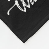 Unterschätzen Sie niemals eine alte Frau mit einem Fleecedecke (Ecke)