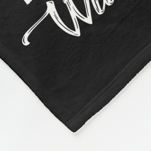 Unterschätzen Sie niemals eine alte Frau mit einem Fleecedecke (Ecke)