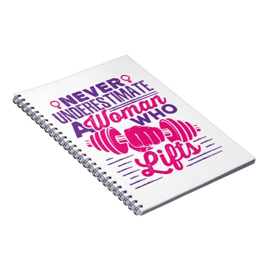 Unterschätzen Sie niemals eine Frau, die aufhebt Notizblock (Rechte Seite)