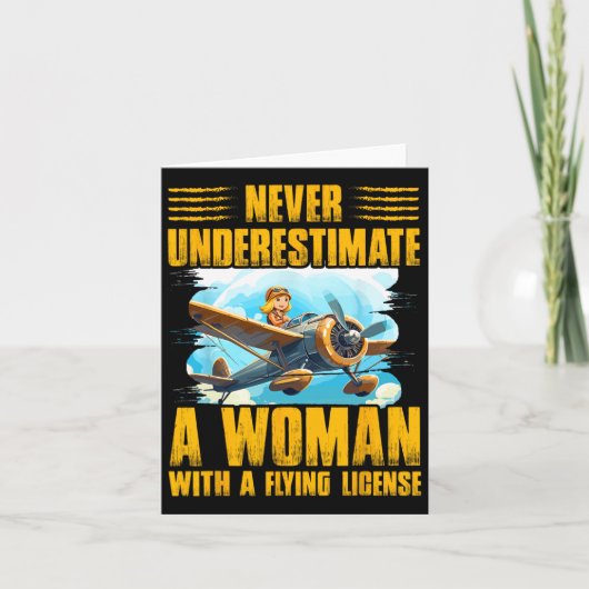 Unterschätzen Sie niemals eine Frau mit einer Flug Karte (Vorderseite)