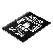 Unterschätzen Sie niemals einen 214 Veteran ' Notizblock (Linke Seite)