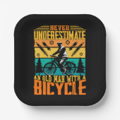 Unterschätzen Sie niemals einen alten Mann auf ein Pappteller (Vorderseite)