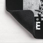 Unterschätzen Sie niemals einen alten Mann mit ein Mousepad (Ecke)