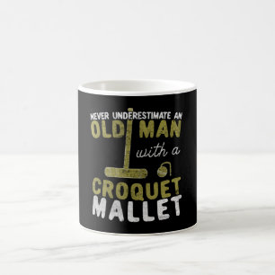 Unterschätzen Sie niemals einen alten Mann mit Kr Kaffeetasse