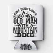 Unterschätzen Sie niemals einen alten Mann mit Mou Dosenkühler (Rückseite)