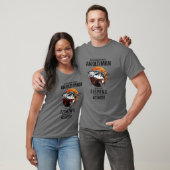 Unterschätzen Sie niemals einen alten Oktober-Mann T-Shirt (Unisex)