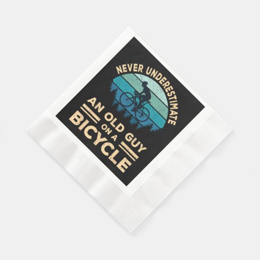 Unterschätzen Sie niemals einen alten Typ auf eine Serviette (Ecke)