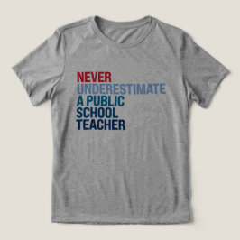 Unterschätzen Sie niemals einen Lehrer an einer öf Tri-Blend Shirt