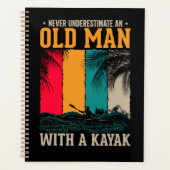 Unterschätzt den alten Mann nie mit Kajak Planer (Vorderseite)