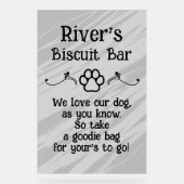 Unterschrift "Dog Biscuit Bar Foam Board" Acrylschild (Vorderseite)