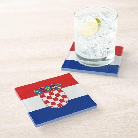 Untersetzer aus Glas mit der Flagge Kroatiens (Schrägansicht)