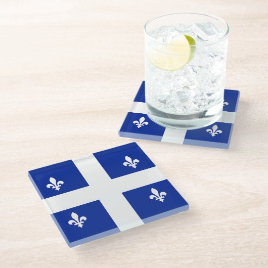 Untersetzer aus Glas mit der Flagge von Quebec, Ka (Schrägansicht)