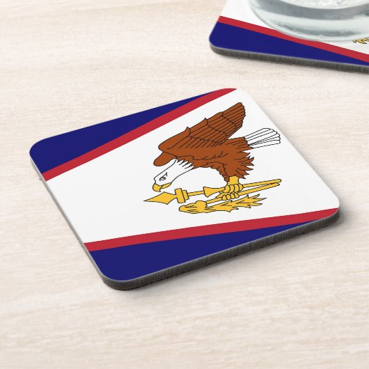 Untersetzer aus hartem Kunststoff mit der Fahne am (Linke Seite)