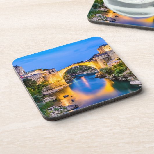 Untersetzer aus Hartkunststoff mit Korkrückenversc (Linke Seite)