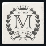 Untersetzer für mit Monogramm Logos<br><div class="desc">Laurel Kranz und Kronlogo. Geben Sie Ihren ersten,  Nachnamen/kurzen Text und das Jahr fest. Große Hauswärme/besondere Anlass/Feriengeschenk für eine Familie.</div>