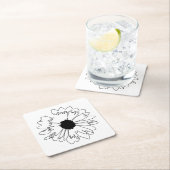 Untersetzer mit schwarzer und weißer Blume (Vor Ort)