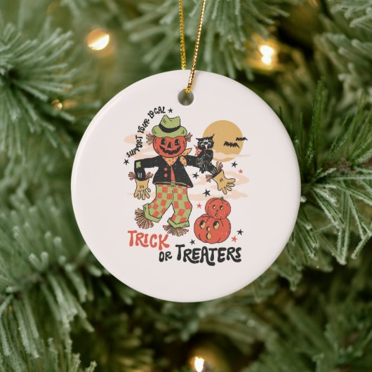 Unterstützen Sie Ihren Trick oder Ihre Behandlung Keramik Ornament (Baum)